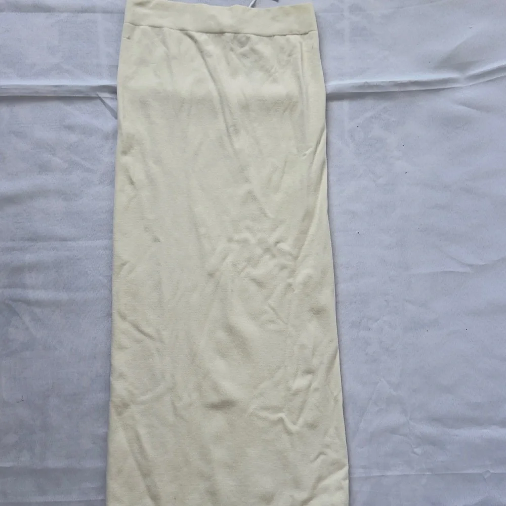 Zara Cream Midi Skirt - Picture 7 of 7